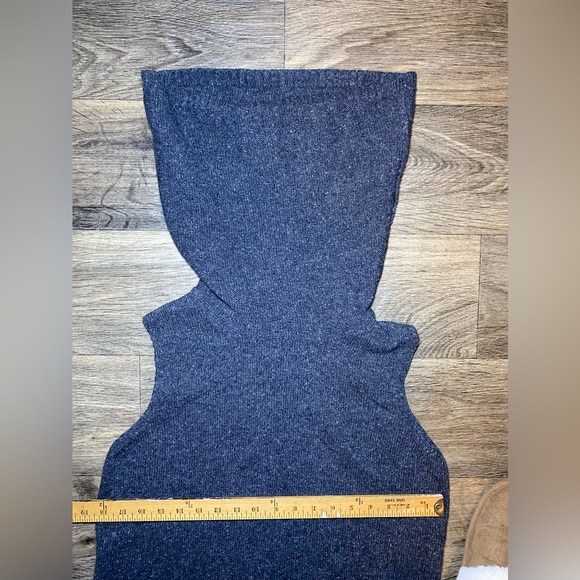 EUC Made in Italy Wool/Silk Blend Cowl Neck Sleeveless Tunic Top - Picture 4 of 9